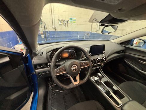 Used 2024 Nissan Sentra SV FWD image 28