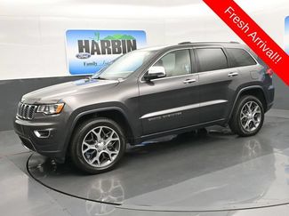 Used 2019 Jeep Grand Cherokee Limited w/ Trailer Tow Group IV RWD video 1