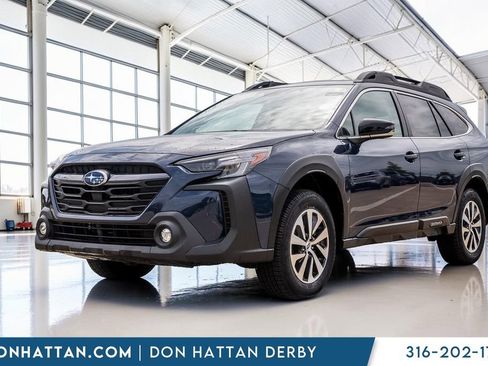 Used 2025 Subaru Outback Premium AWD/4WD image 1