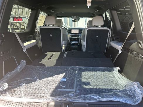 New 2026 Jeep Grand Wagoneer 4WD image 28