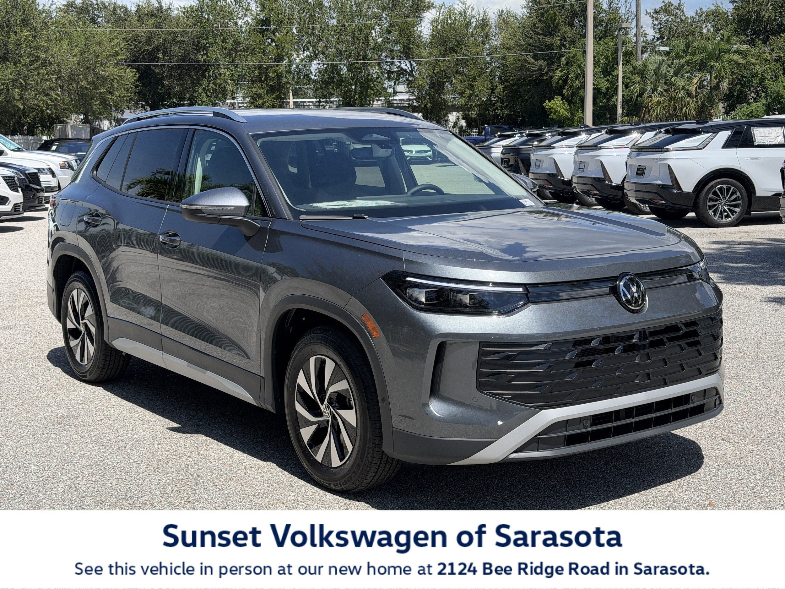 New 2026 Volkswagen Tiguan S FWD image 1