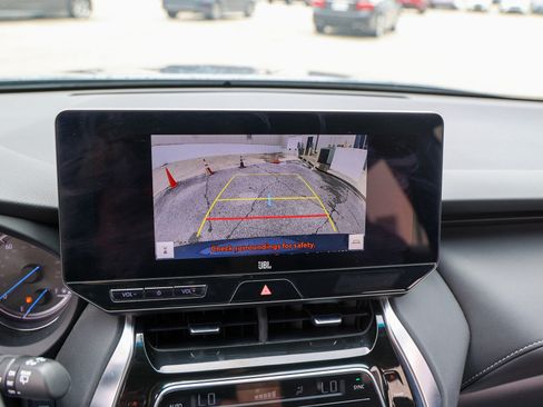 Certified 2024 Toyota Venza XLE AWD/4WD image 49