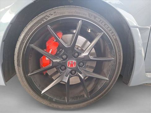 Used 2023 Honda Civic Type R image 12