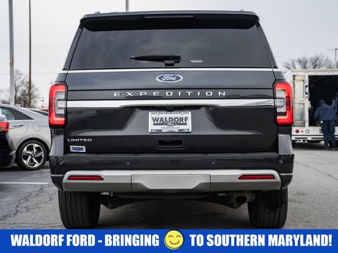 Used 2024 Ford Expedition Limited image 5