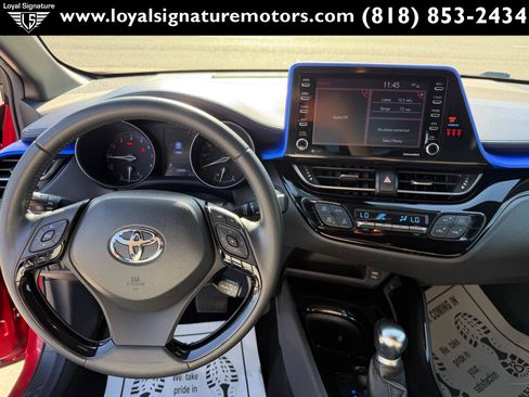 Used 2020 Toyota C-HR XLE FWD image 20