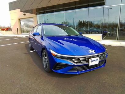 Certified 2025 Hyundai Elantra SEL