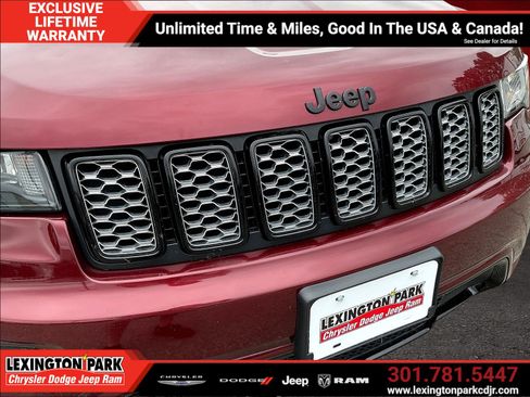 Used 2022 Jeep Grand Cherokee Laredo X AWD/4WD image 32