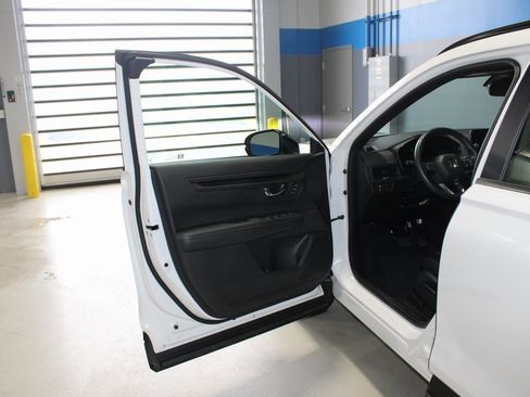 Certified 2025 Honda CR-V Sport-L image 7