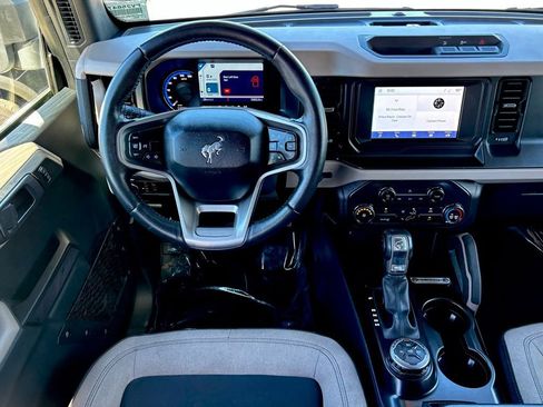 Used 2022 Ford Bronco Big Bend image 23