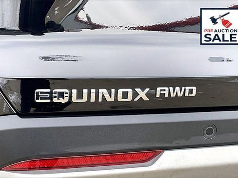 Used 2025 Chevrolet Equinox LT image 8