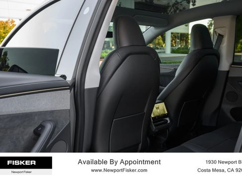 Used 2026 Tesla Model Y AWD image 17
