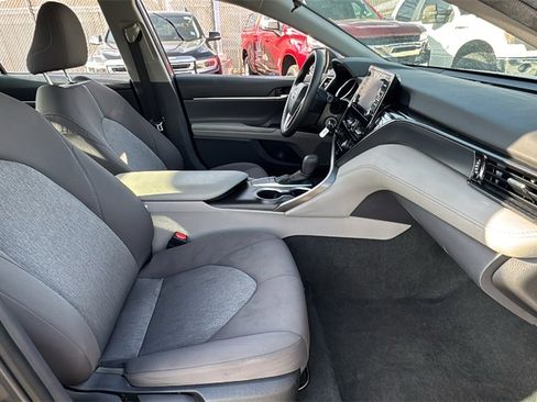 Used 2023 Toyota Camry LE image 7