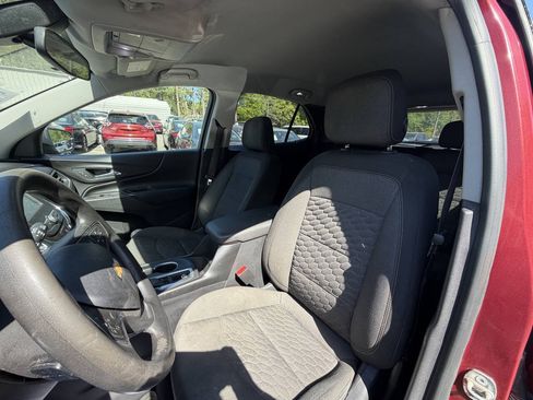 Used 2018 Chevrolet Equinox LT AWD/4WD image 13