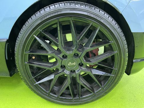 Used 2020 Hyundai Veloster N w/ Performance Package image 15