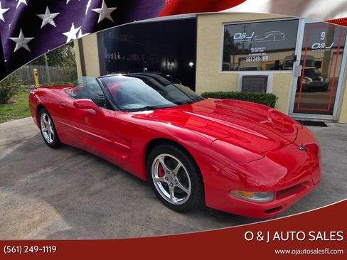 Used 2004 Chevrolet Corvette Convertible w/ Preferred Equipment Group RWD image 1