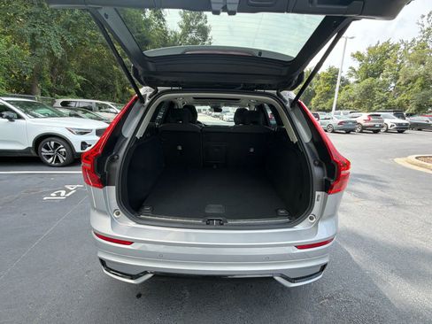 Used 2025 Volvo XC60 B5 Plus AWD/4WD image 21
