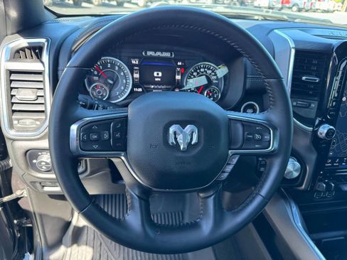 Used 2024 RAM 1500 Laramie AWD/4WD image 17