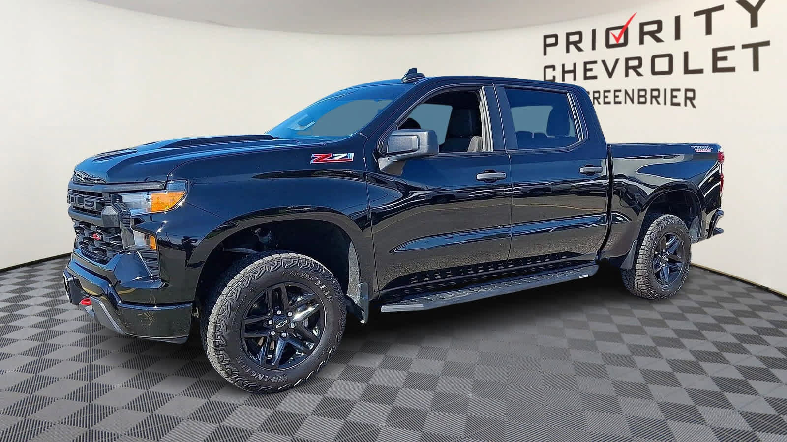 Used 2024 Chevrolet Silverado 1500 Custom Trail Boss AWD/4WD image 4