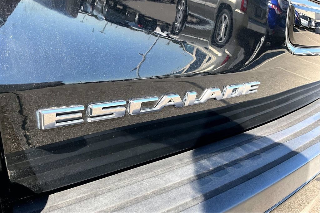 Used 2015 Cadillac Escalade Platinum AWD/4WD image 33