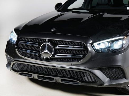 Used 2021 Mercedes-Benz E 450 4MATIC All-Terrain Wagon image 32