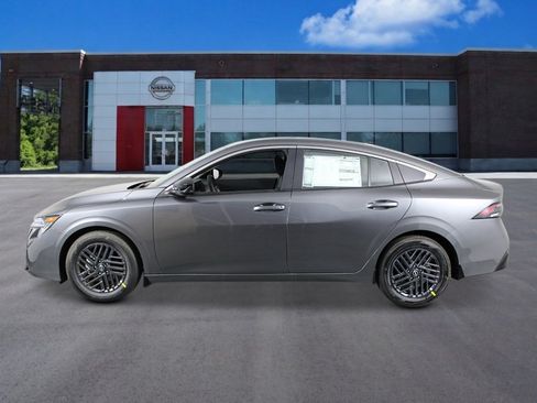 New 2026 Nissan Sentra SV w/ SV Convenience Package FWD image 2