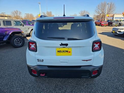 Used 2023 Jeep Renegade Trailhawk image 8