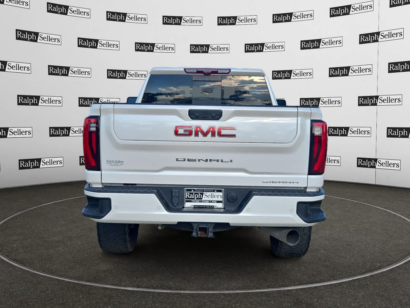 Used 2025 GMC Sierra 2500 Denali w/ Denali Reserve Package AWD/4WD image 5