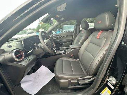 Used 2025 Chevrolet Trax RS w/ Driver Confidence Package FWD image 22