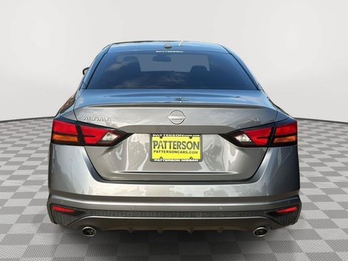 Used 2025 Nissan Altima 2.5 SL FWD image 3