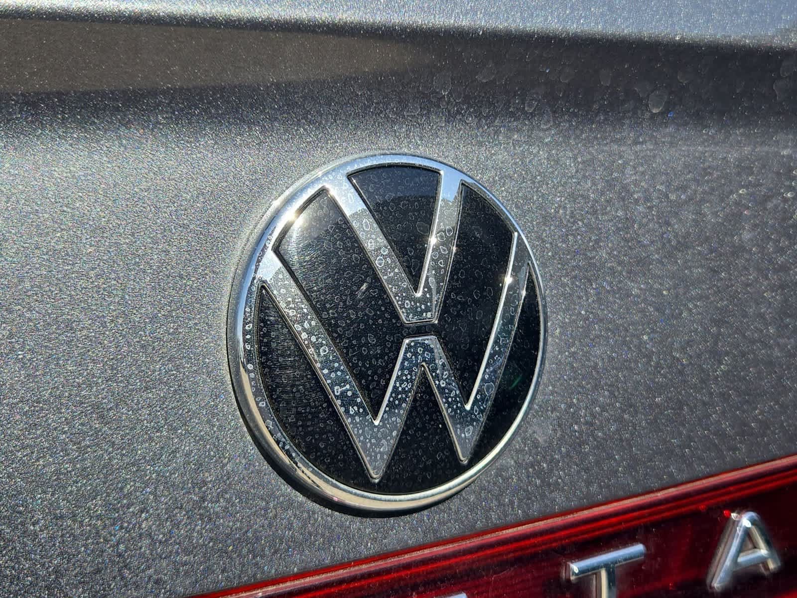 Used 2025 Volkswagen Jetta Sport FWD image 12