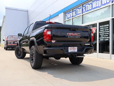 New 2026 GMC Canyon Elevation w/ Convenience Package AWD/4WD image 39