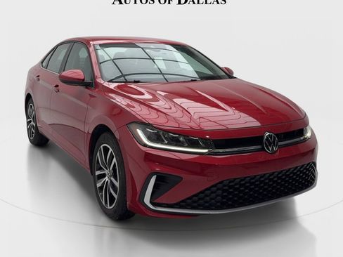 Used 2025 Volkswagen Jetta SE FWD image 2