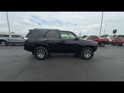 Used 2024 Toyota 4Runner TRD Off-Road Premium w/ Moonroof Package AWD/4WD image 9