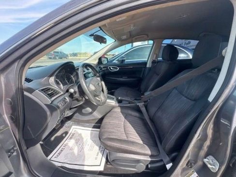 Used 2018 Nissan Sentra SV image 9
