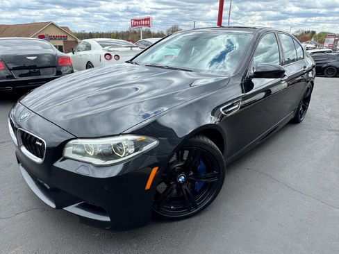 Used 2014 BMW M5 image 2