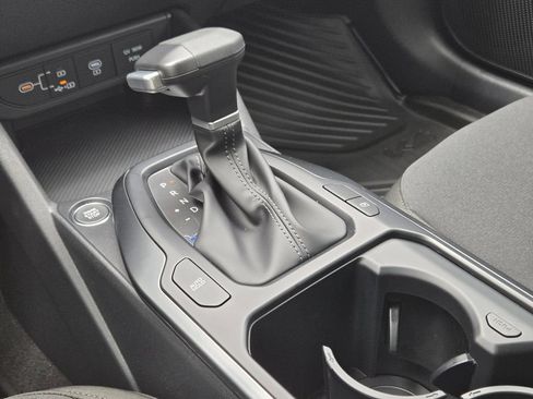 New 2026 Kia K4 FWD image 17