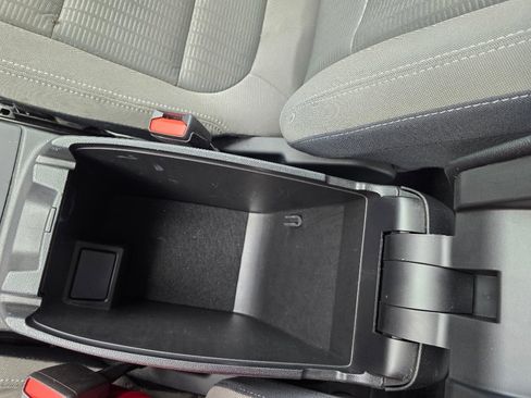 Used 2022 Ford Escape S FWD image 33