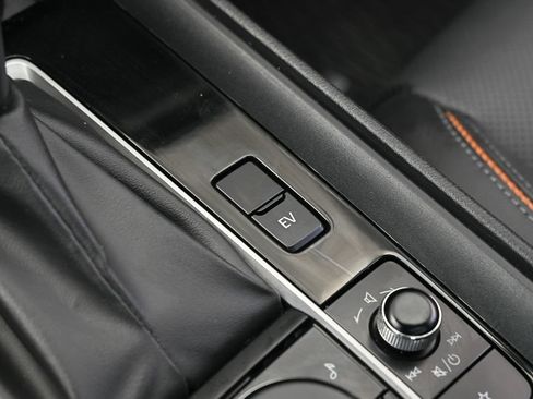 Used 2025 MAZDA CX-50 AWD 2.5 Hybrid w/ Weather Package image 39