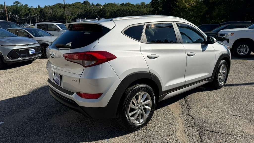 Used 2017 Hyundai Tucson SE w/ SE Popular Package 02 AWD/4WD image 7
