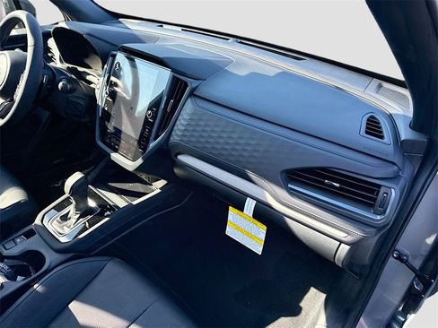 New 2025 Subaru Forester Limited image 30