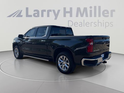 Used 2021 Chevrolet Silverado 1500 LTZ w/ Z71 Off-Road Package AWD/4WD image 3