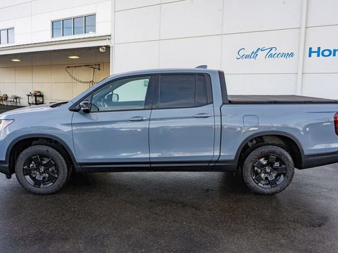 New 2026 Honda Ridgeline Black Edition image 9