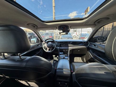 Used 2022 Jeep Grand Cherokee Limited 4xe image 43