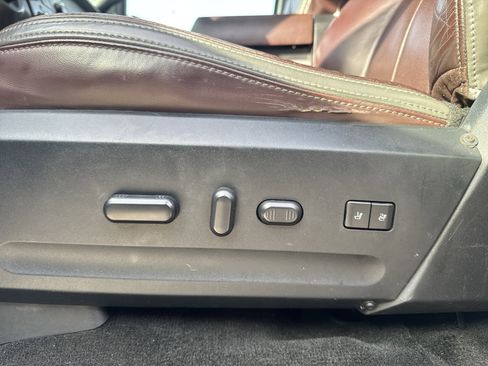 Used 2015 Ford Expedition EL Platinum image 15