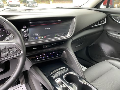 Used 2023 Buick Envision Essence FWD image 23