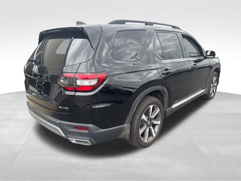 Used 2025 Honda Pilot Elite image 7