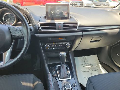 Used 2016 MAZDA MAZDA3 i Touring w/ Popular Equipment Package FWD image 22