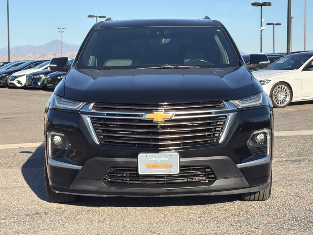 Used 2022 Chevrolet Traverse High Country w/ LPO, Cargo Package FWD image 3