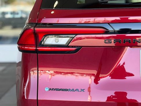 New 2026 Toyota Grand Highlander AWD Hybrid image 10
