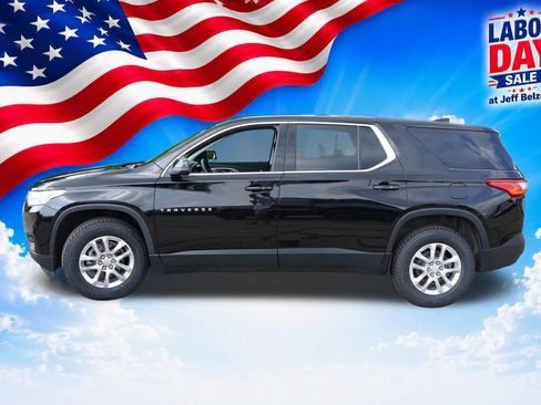 Used 2021 Chevrolet Traverse LS AWD/4WD image 9
